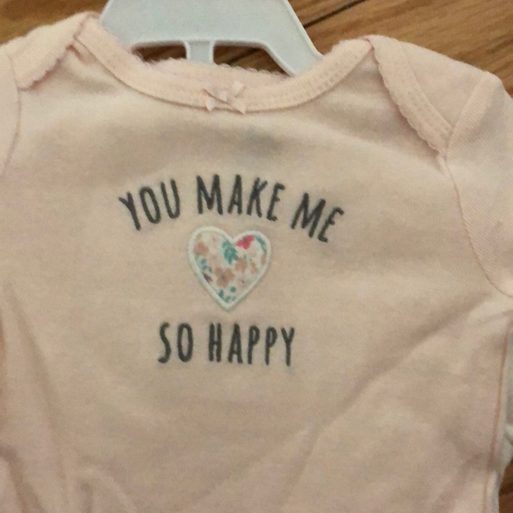 3 price Carter’s set. Pants and two onesies